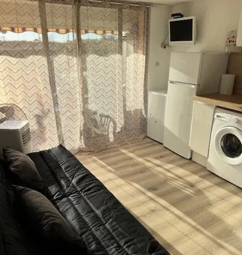 Les Pieds Dans L'eau ! Apartment *