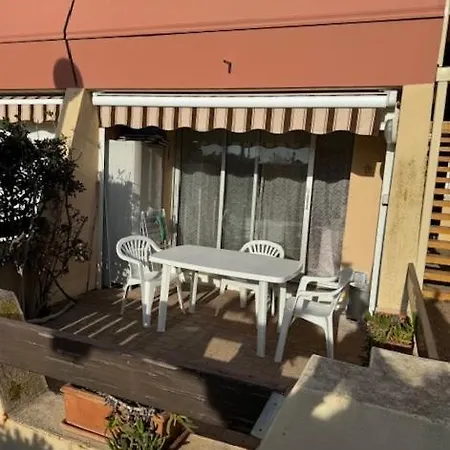 Апартаменты Les Pieds Dans L'eau !